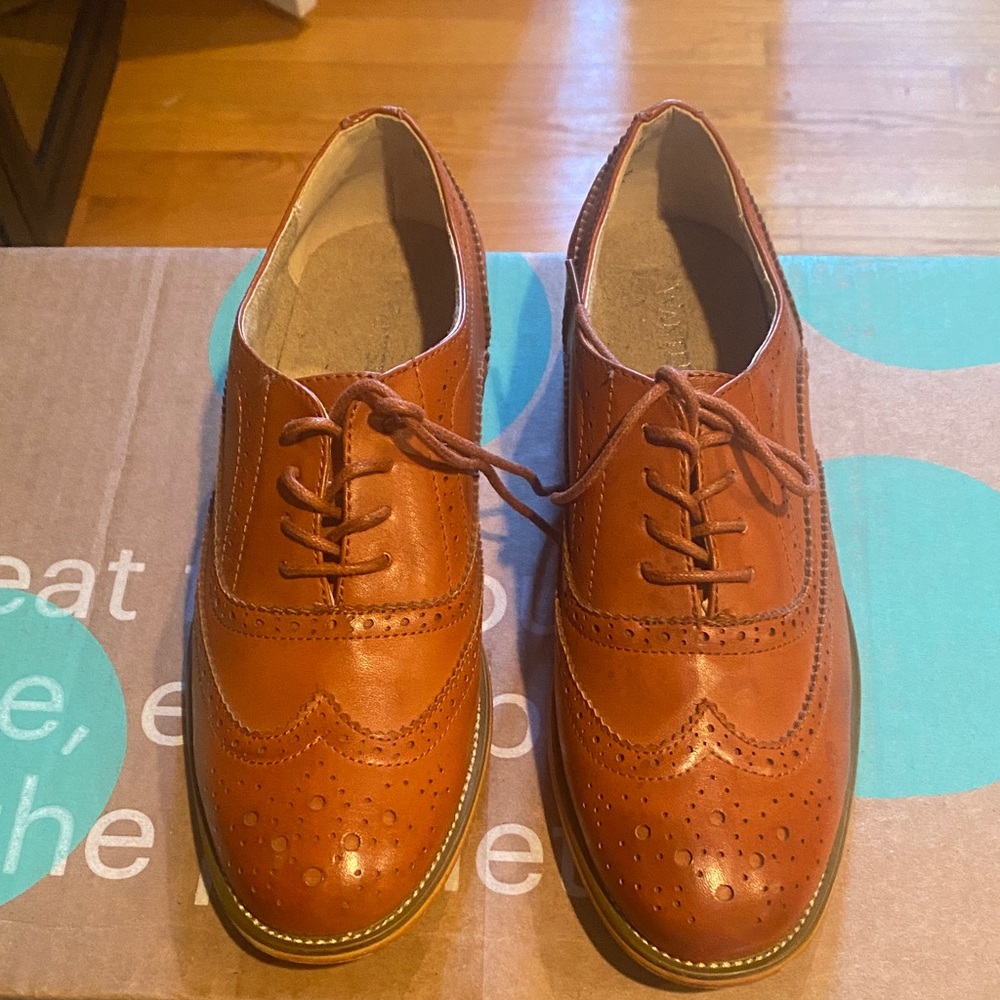 Wanted Tan Leather Wingtip Derby Oxfords
